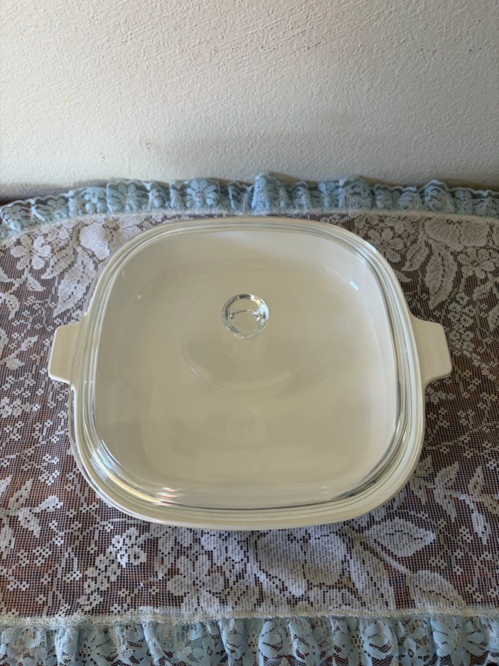 Corningware Baking Dish with Lid - Picture 7 of 7
